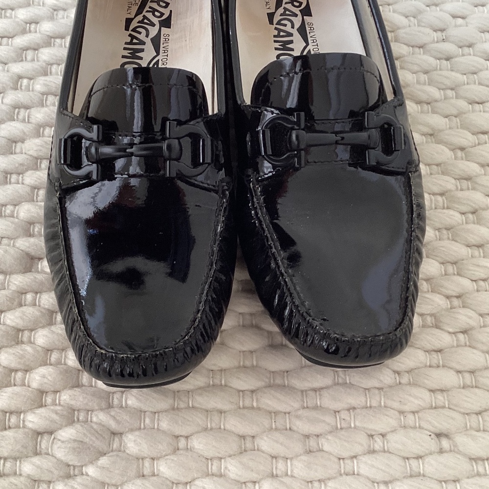 Salvatore Ferragamo Womens Patent Leather Black 6.5 Driver Moccasin Gancini Shoe - Picture 4 of 10